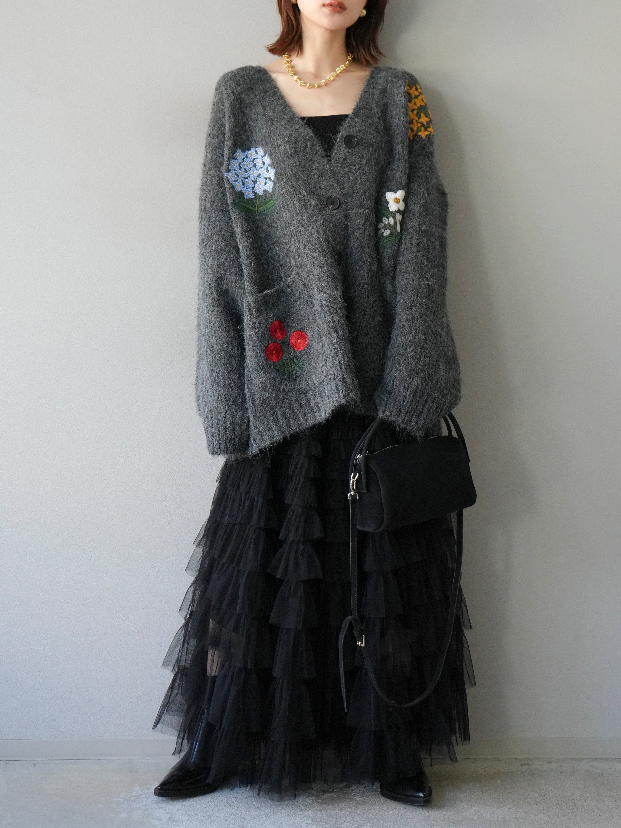 SET]フラワー刺繍Vネックオーバーニットカーディガン+チュール