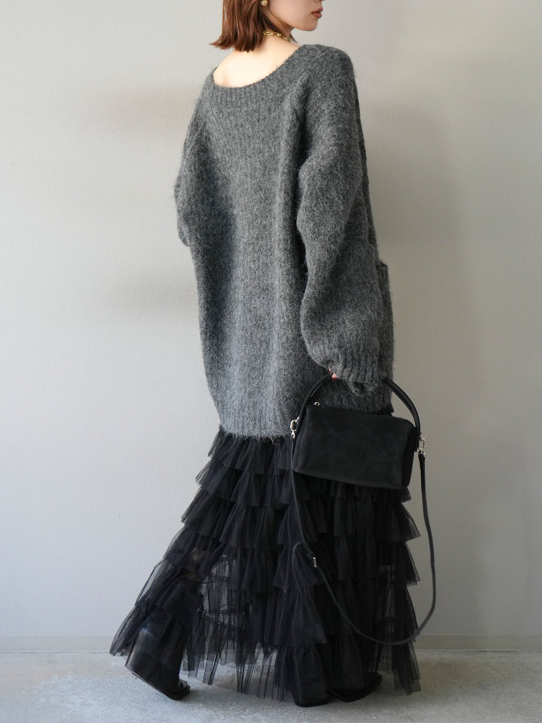 [SET] 花朵刺繡V領寬鬆針織開襟衫 + 薄紗層疊裙 (2套)