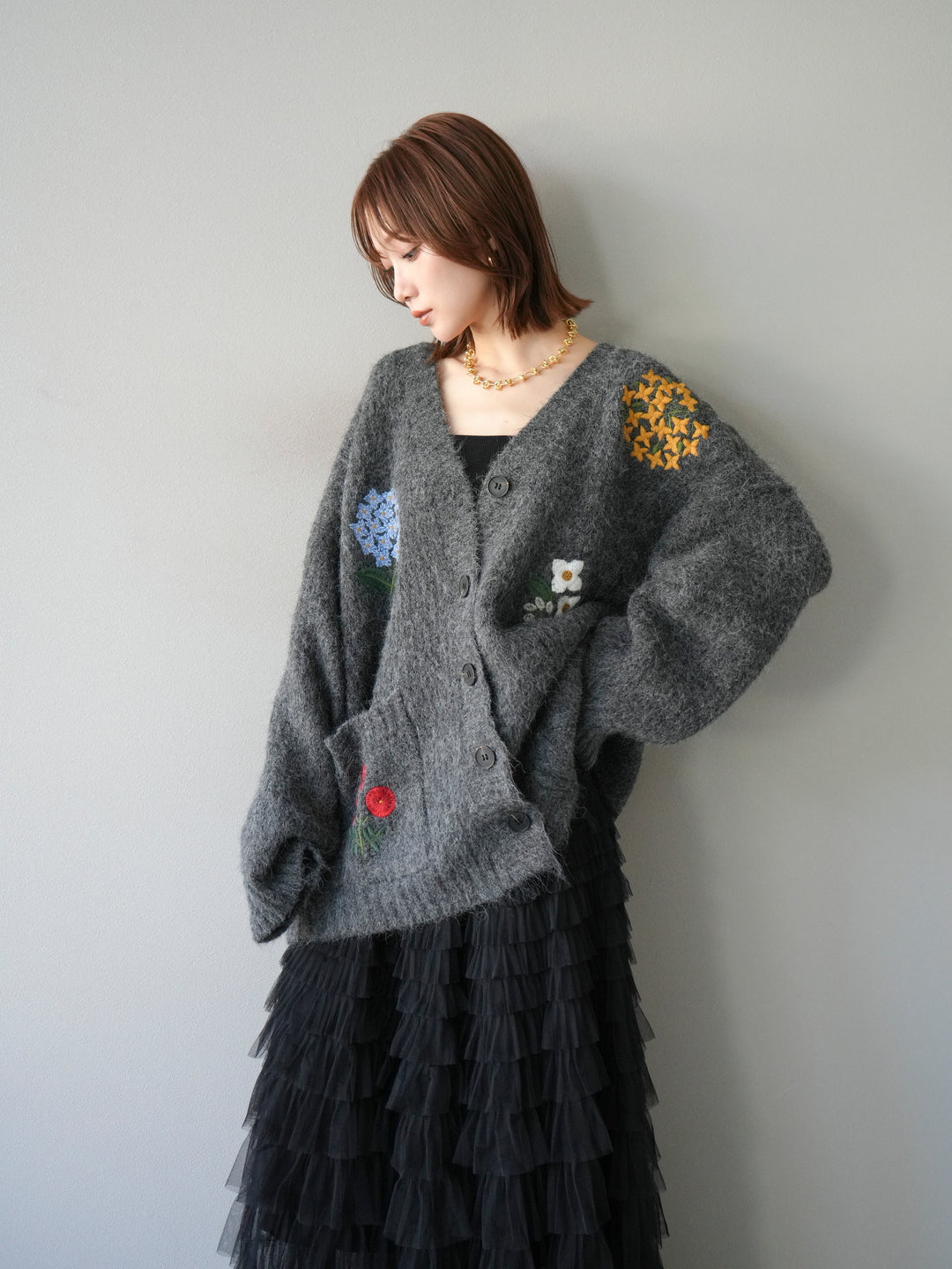 [SET] 花朵刺繡V領寬鬆針織開襟衫 + 薄紗層疊裙 (2套)