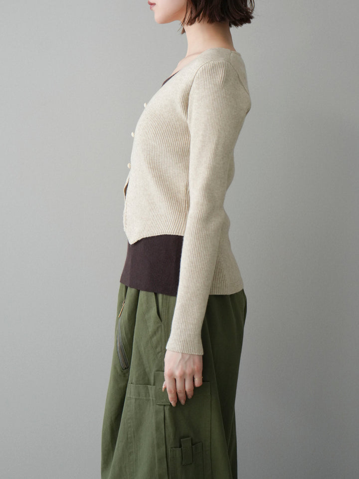 [予約]Vネック配色レイヤードスリットニットトップス/beige