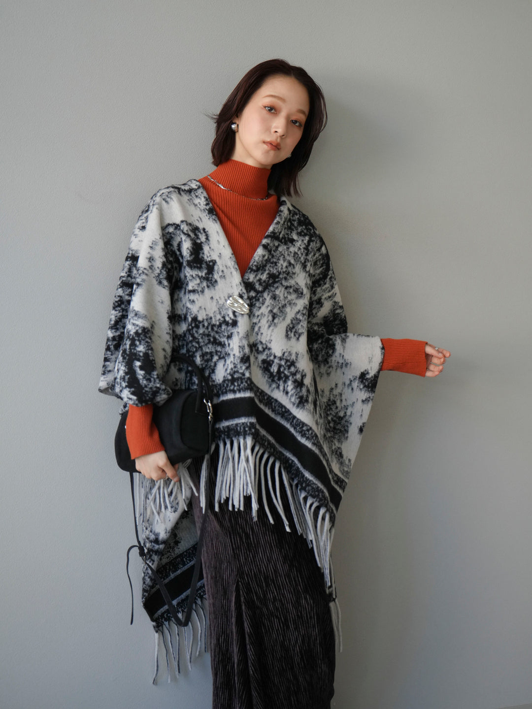 [SET]アブストラクト柄ストールポンチョ+選べるアクセセット(2set)