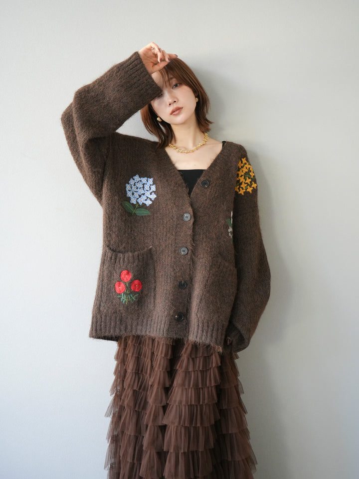 [SET] 花朵刺繡V領寬鬆針織開襟衫 + 薄紗層疊裙 (2套)