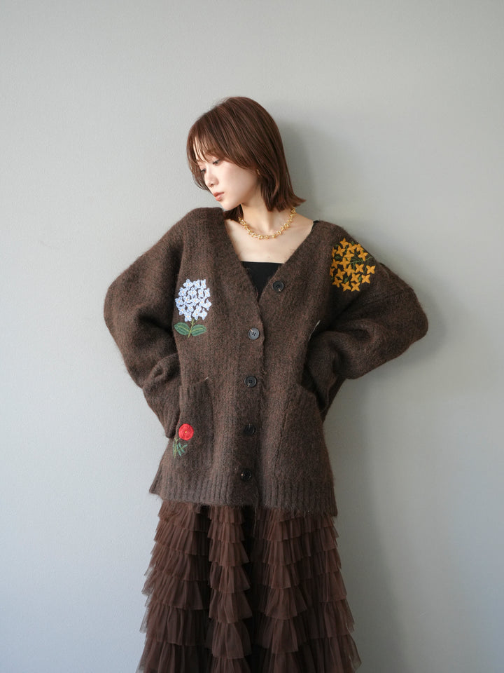 [SET] 花朵刺繡V領寬鬆針織開襟衫 + 薄紗層疊裙 (2套)