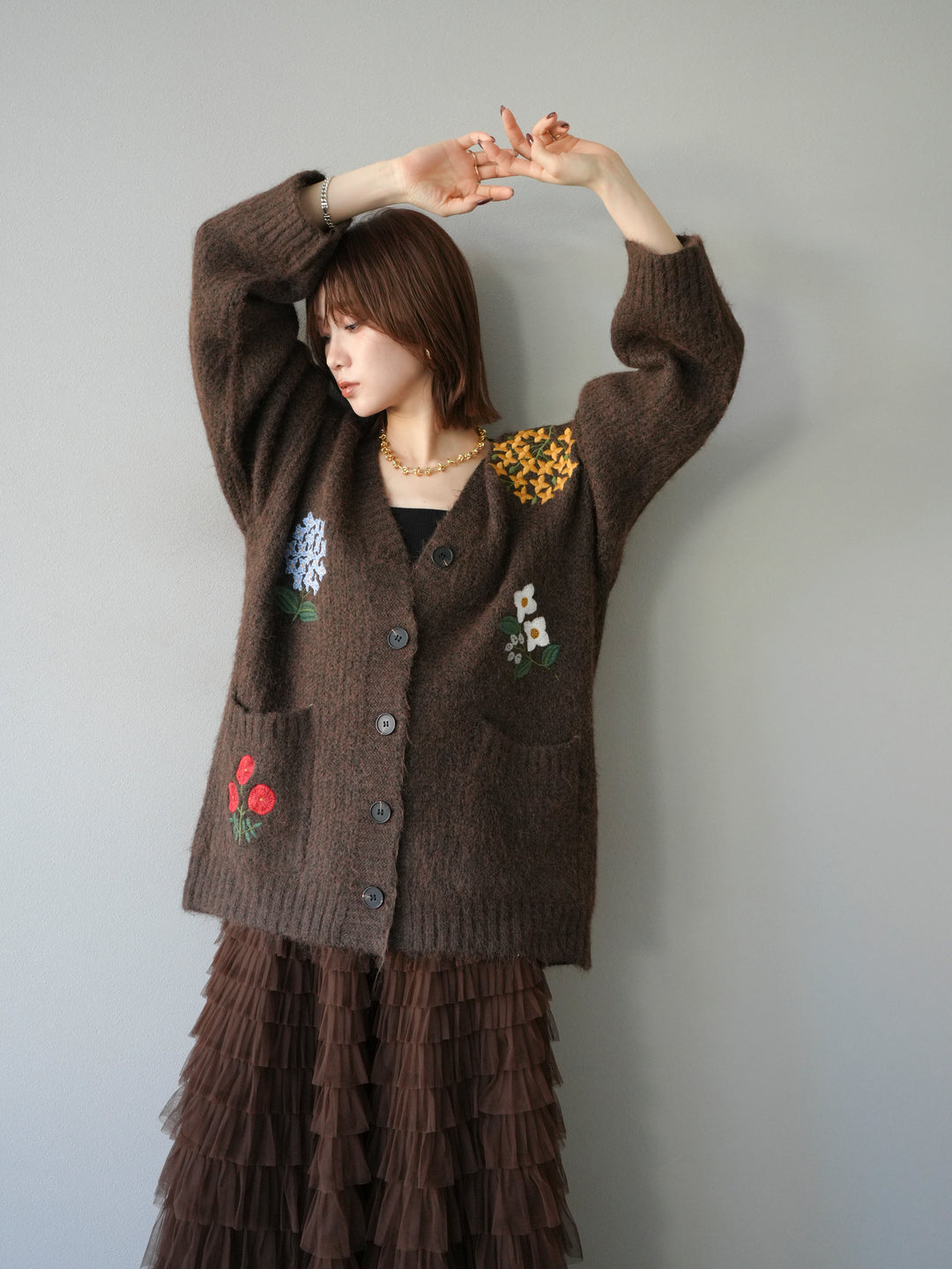 [SET] 花朵刺繡V領寬鬆針織開襟衫 + 薄紗層疊裙 (2套)