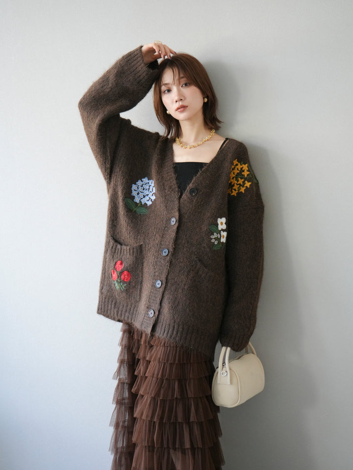 [SET] 花朵刺繡V領寬鬆針織開襟衫 + 薄紗層疊裙 (2套)