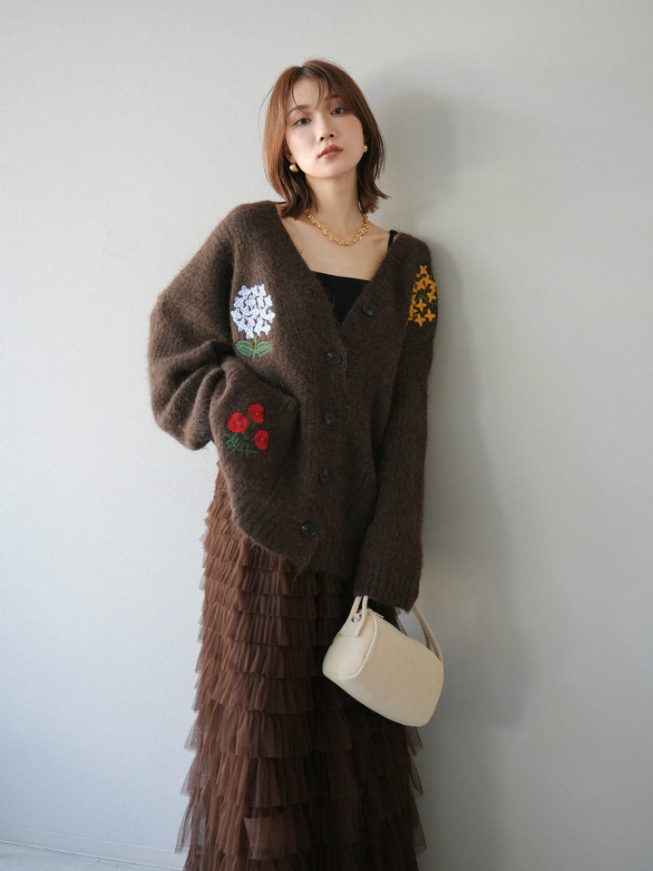 [SET] 花朵刺繡V領寬鬆針織開襟衫 + 薄紗層疊裙 (2套)