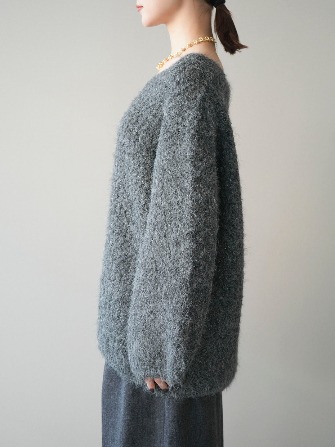 [予約]ウールタッチラメミックスヤーンVネックニットプルオーバー/charcoal