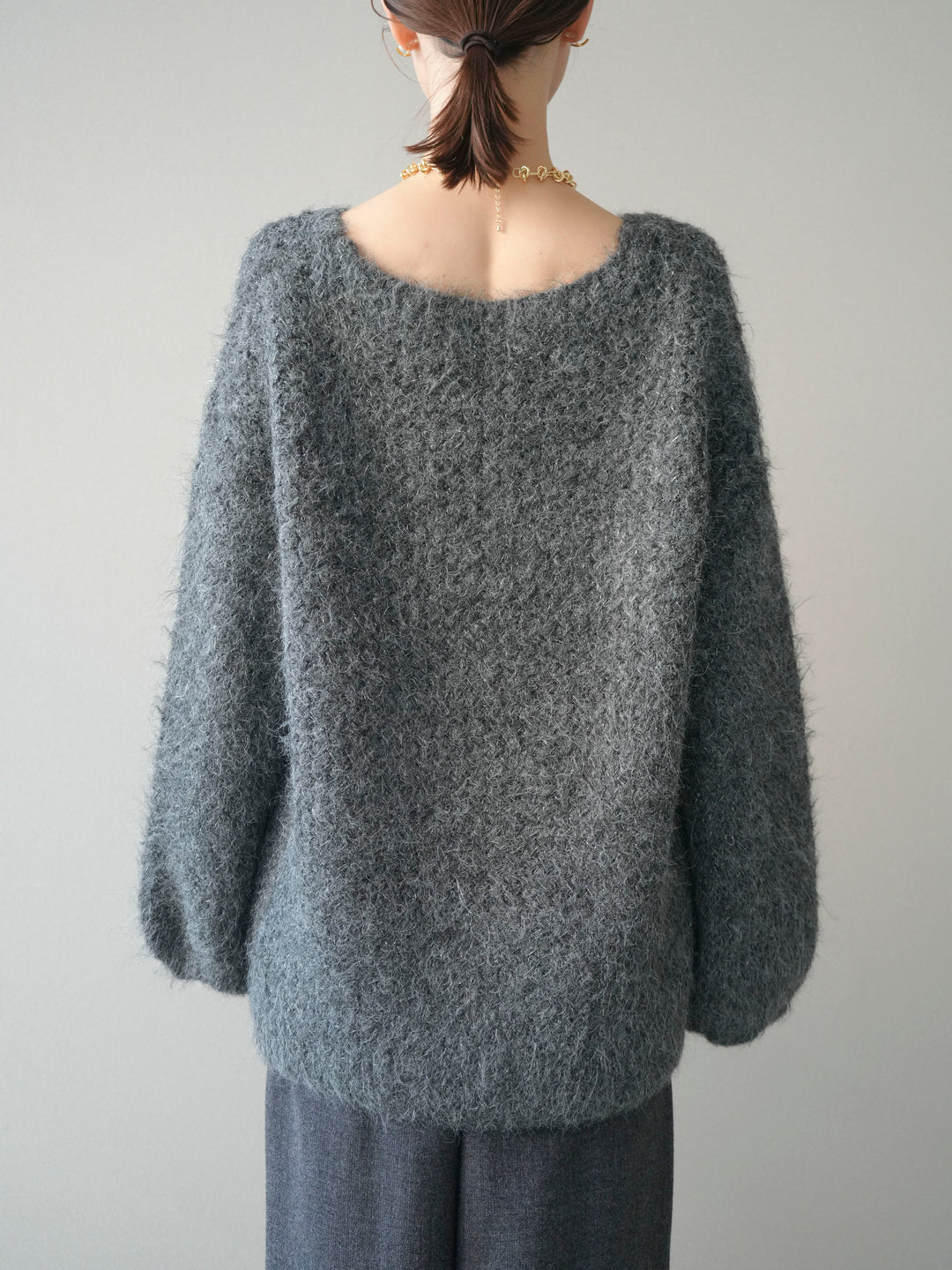 [予約]ウールタッチラメミックスヤーンVネックニットプルオーバー/charcoal