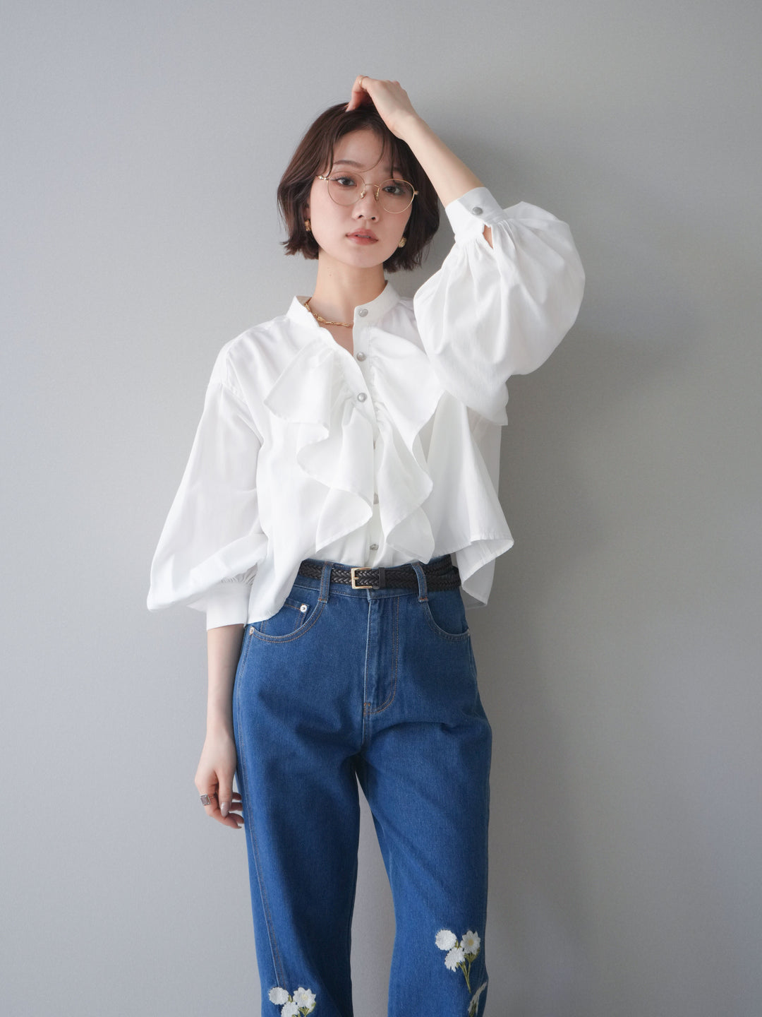 [SET]ラッフルフレアショートブラウス+フラワー刺繍ストレートデニム(2set)