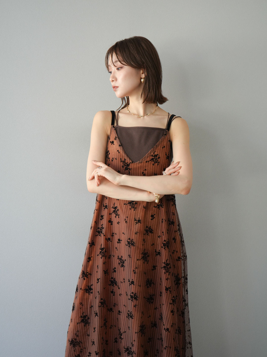 [SET]フロッキーチュールレイヤードベロアキャミワンピース+カップ付きバッククロスキャミソール(2set)