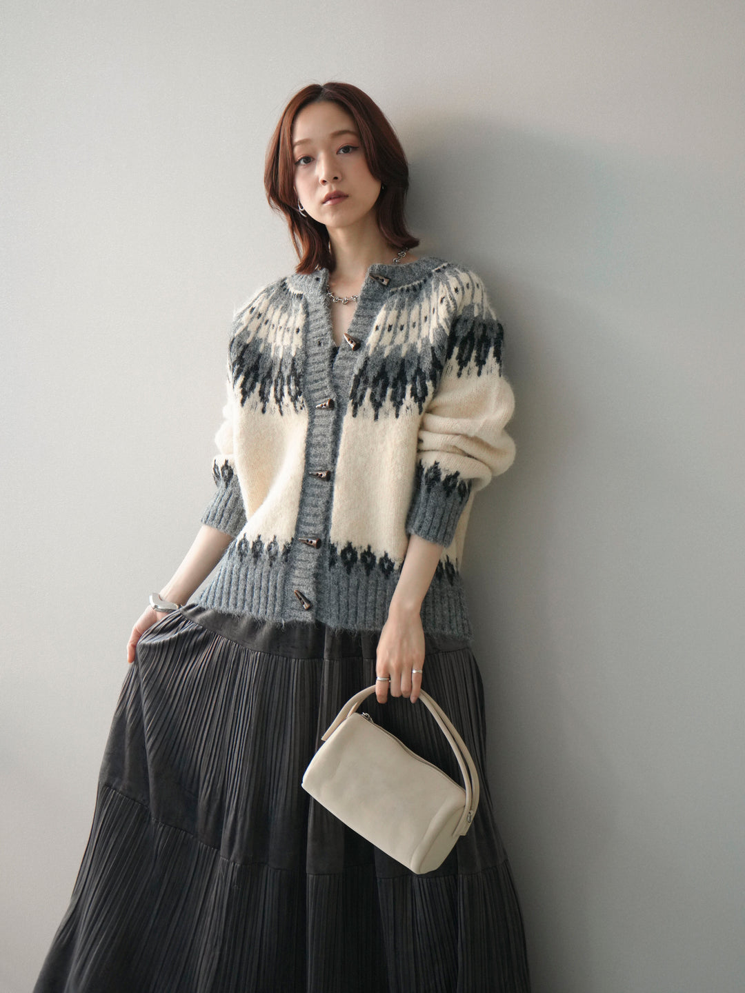 [予約]トグルボタン求心柄ニットカーディガン/gray