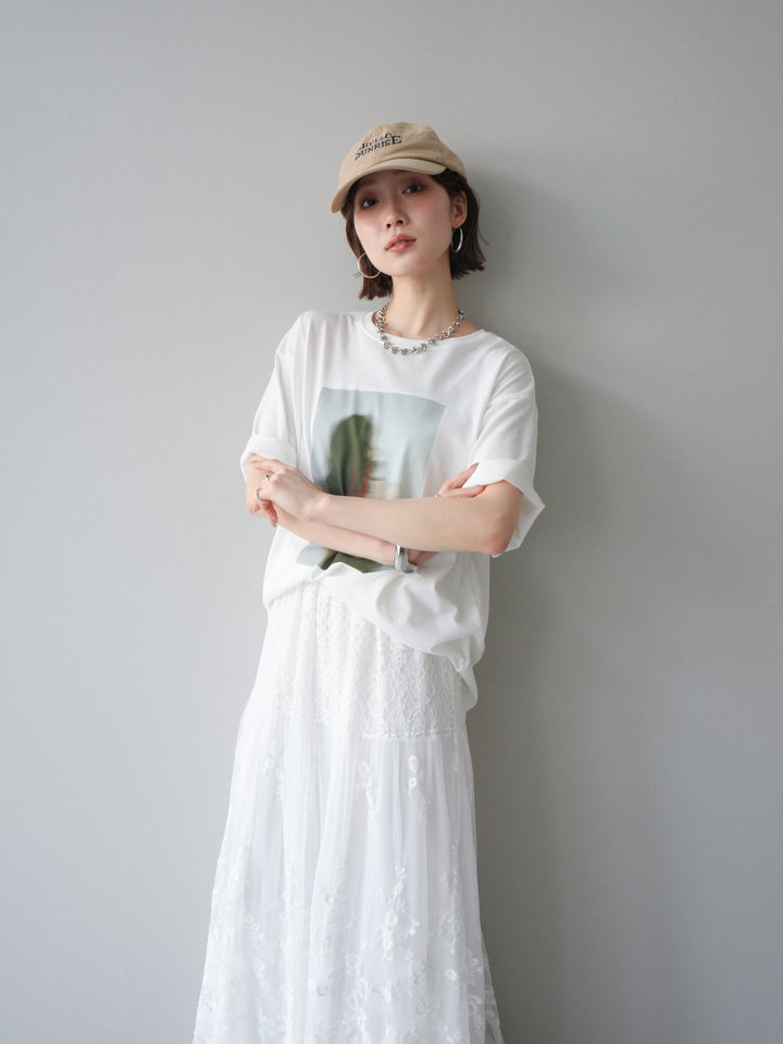 [SET]ブラーアートフォトTシャツ+シアーレースマキシスカート(2set)