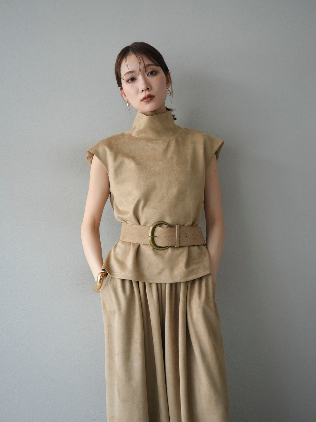 [SET]ベルト付スエードハイネックプルオーバー＆ワイドパンツSET UP