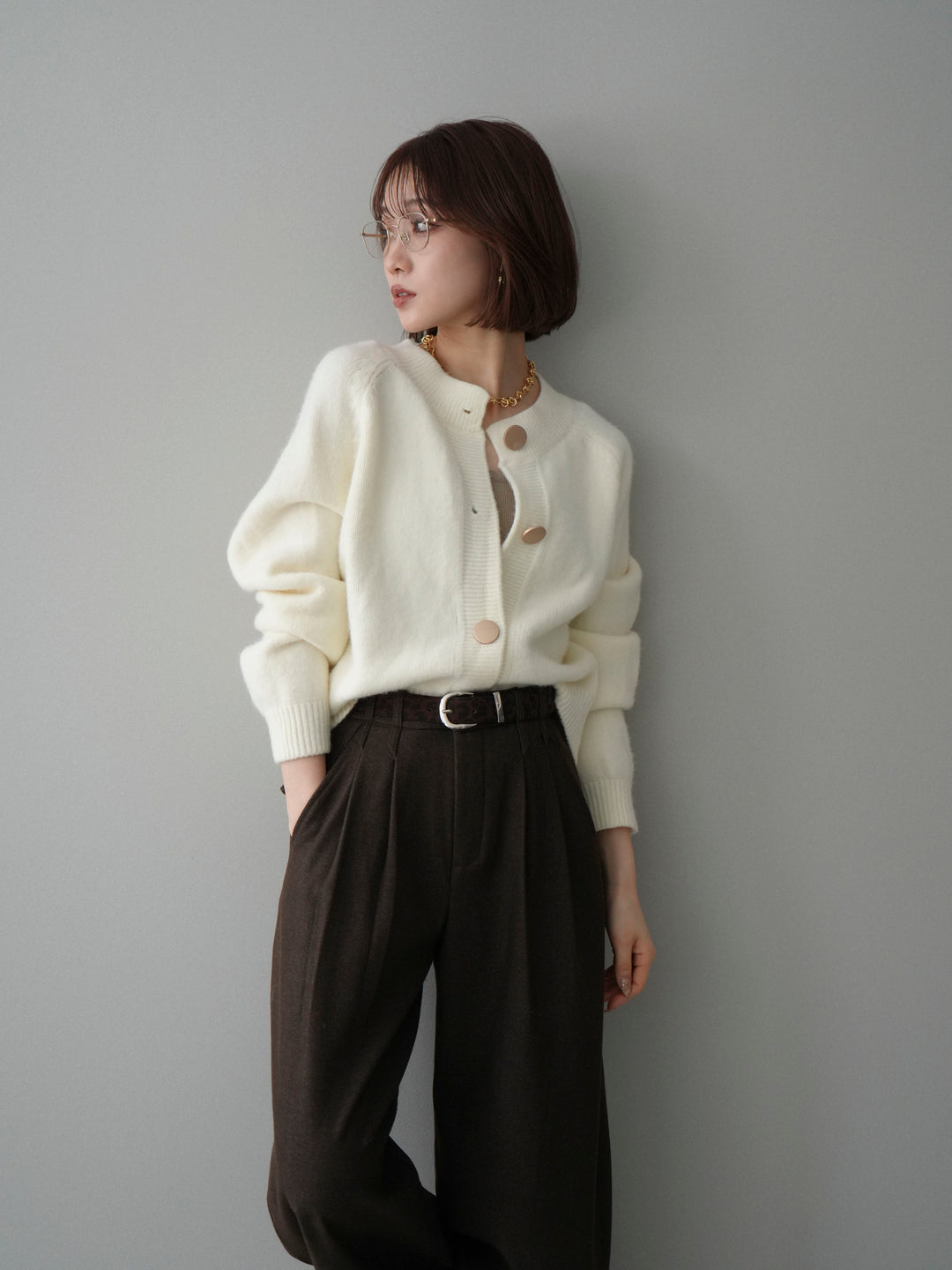 [予約]BIGボタンニットカーディガン/white