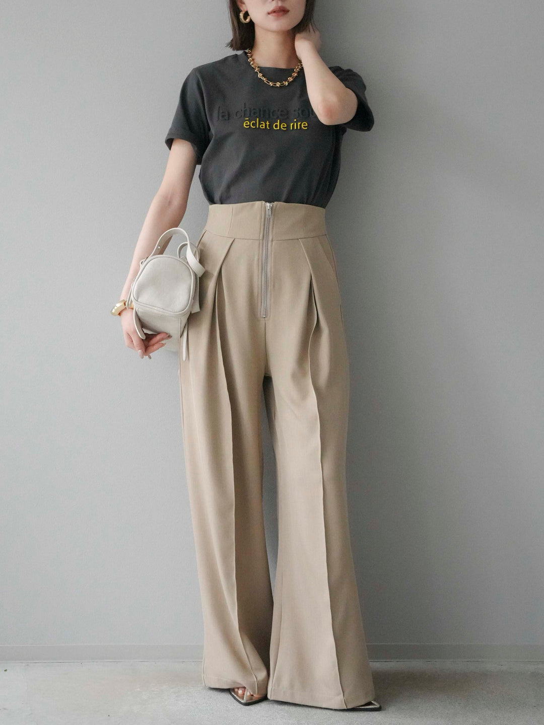 [予約]ラウンドZIPサイドポケットハンドバック/オフ