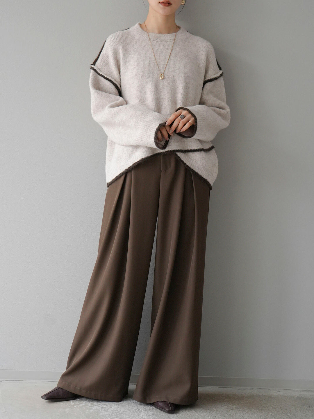 [預訂] 色彩協調針織套頭衫/象牙色