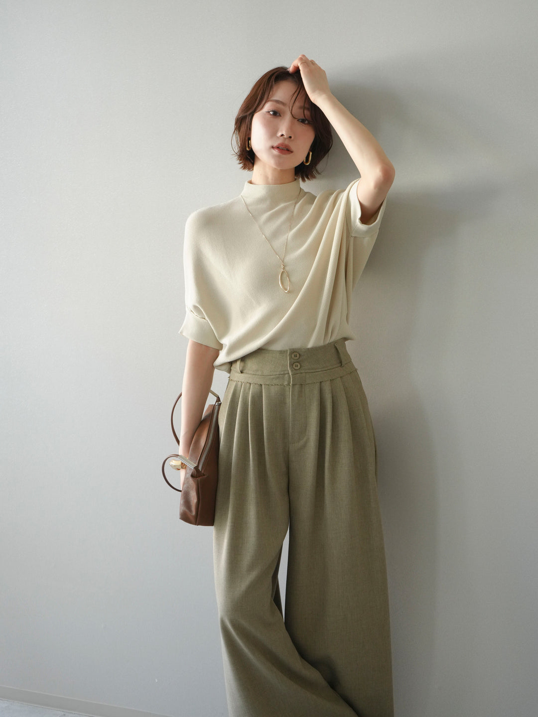 [予約]ボトルネックロールアップ半袖ニット/beige