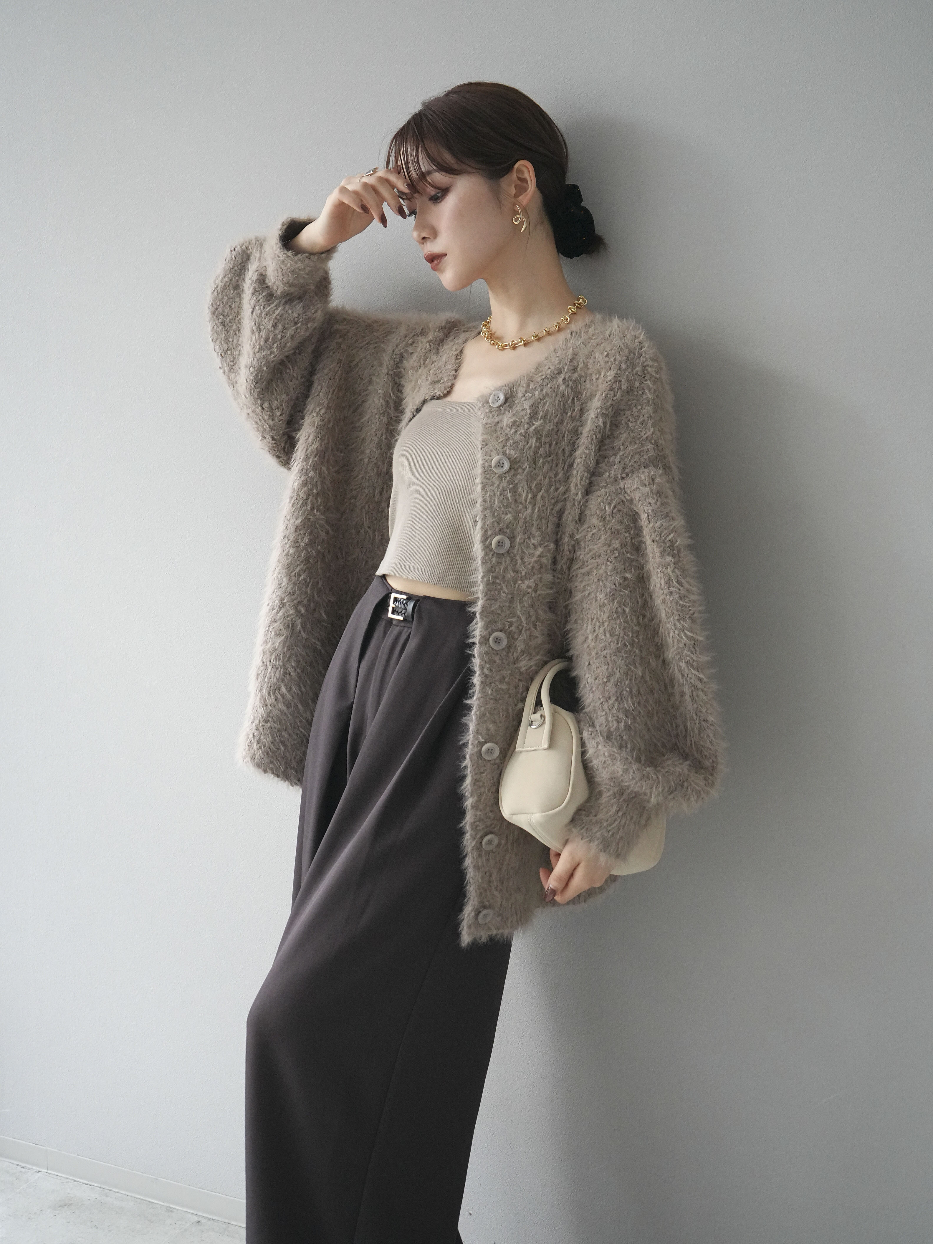 予約]クルーネックランダムシャギーカーディガン/グレージュ – Lumier