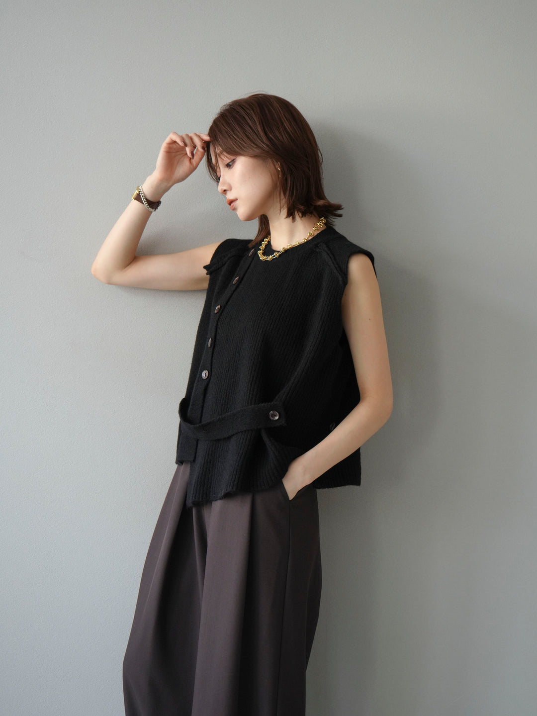 [予約]レイヤードボタンニットベスト/ブラック