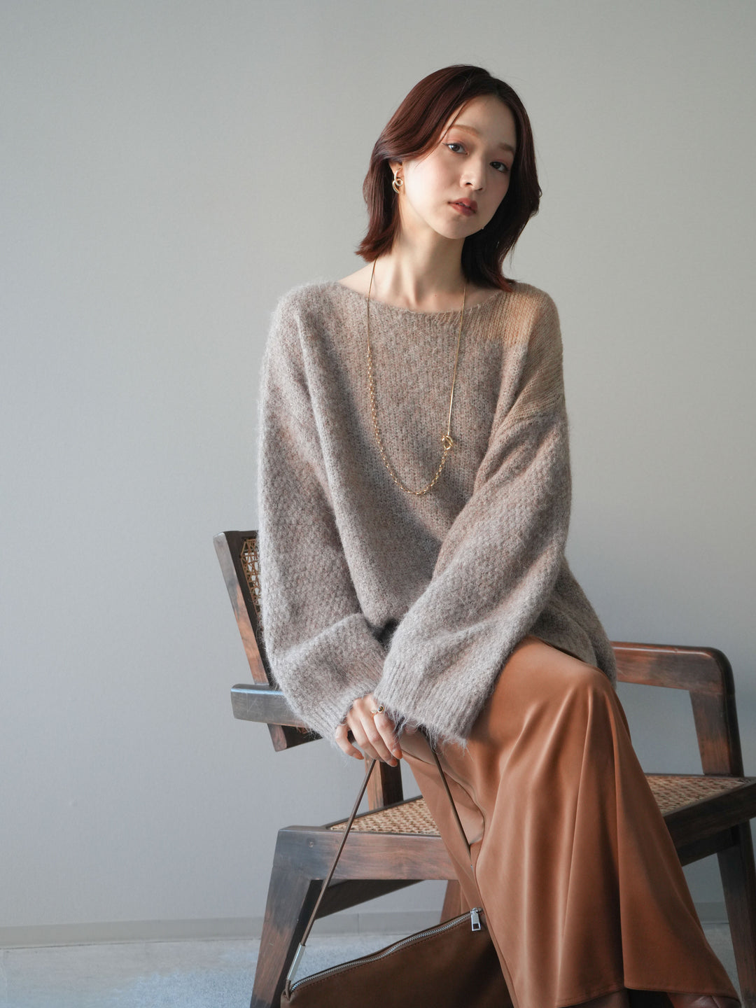 [SET]透かしデザインニットプルオーバー+ベルベットナロースカート(2set)