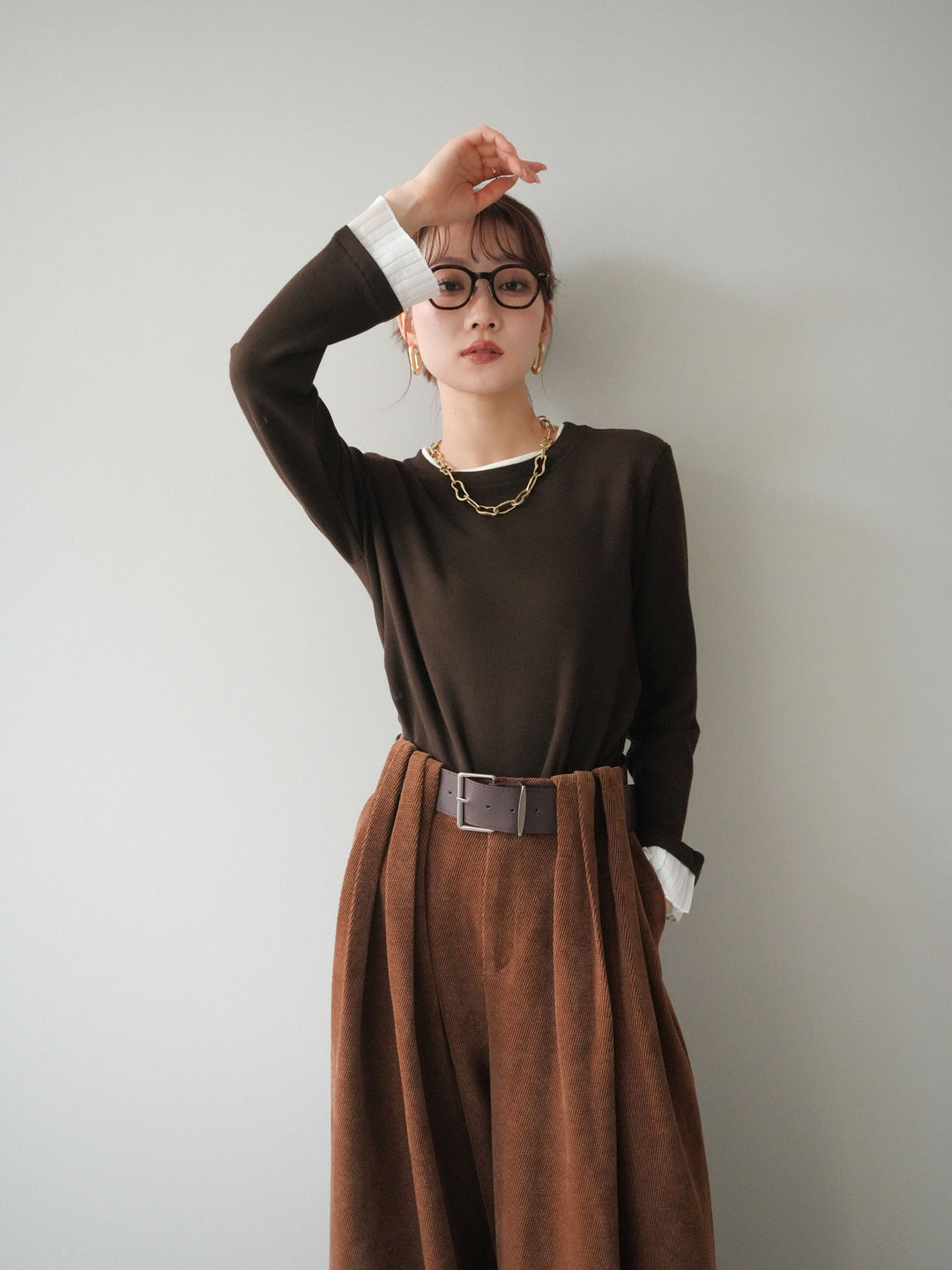 [SET]袖プリーツ配色レイヤードトップス+ベルトデザインループコールテンワイドパンツ(ベルト付き)(2set)