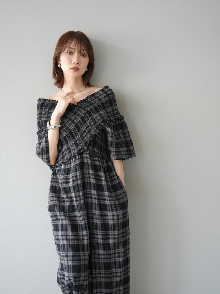 [予約]チェック柄ハーフスリーブシャーリングクロスサロペット/ブラック