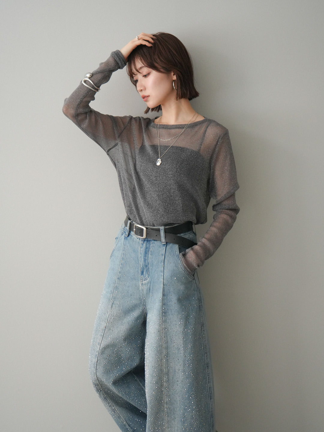 [予約]ラメシアークルーネックトップス/charcoal