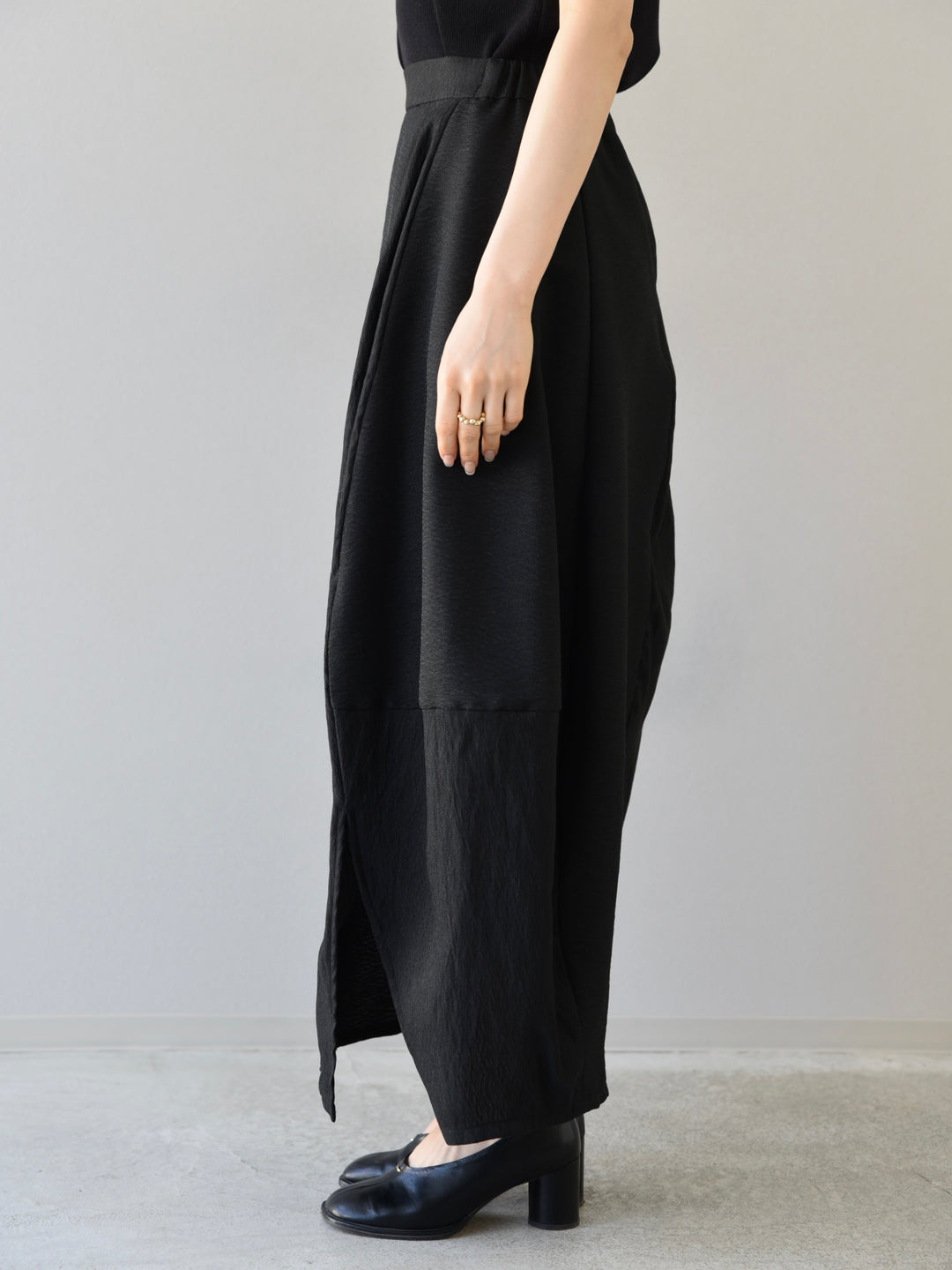 [予約]SUSTAINABLE COCOON SKIRT/BLACK