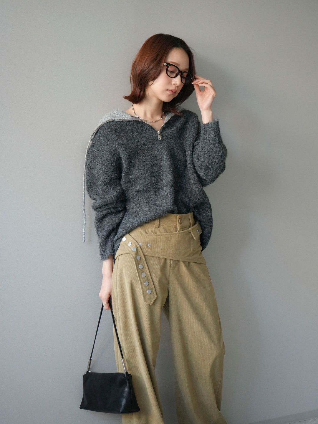 [予約]バイカラージップニットプルオーバー/charcoal