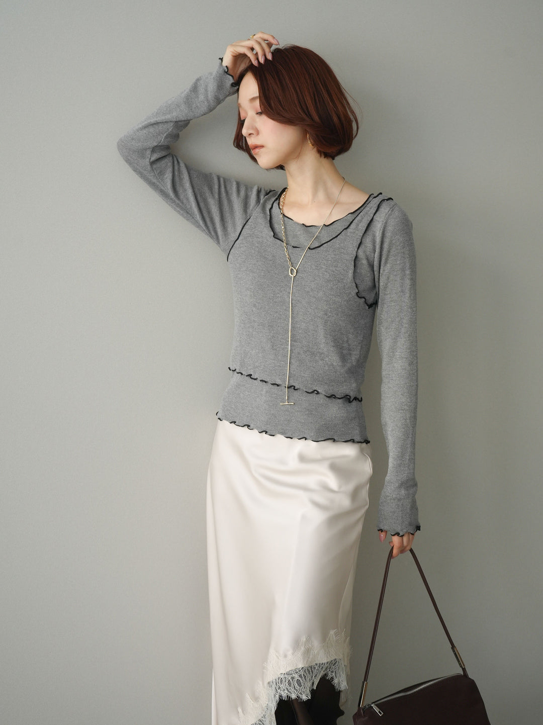 [SET]バイカラーメローアンサンブルシアーニットトップス+センターシームフレアパンツ(2set)