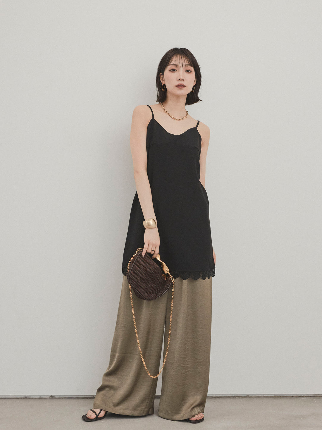 [予約]裾レース切替キャミミニワンピース/ブラック