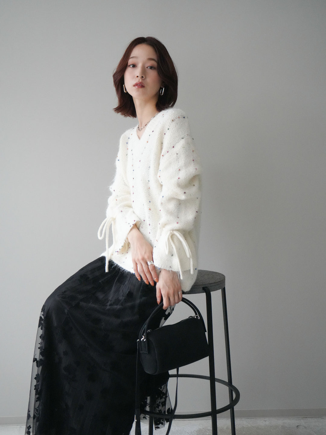 [SET]キャンディースリーブカラーネップスパンコールニットプルオーバー+フラワーフロッキーチュールプリーツスカート(2set)