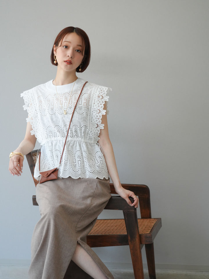 [SET] 扇貝刺繡蕾絲上衣 + 亞麻質感拉鍊開衩緊身裙（2件套）