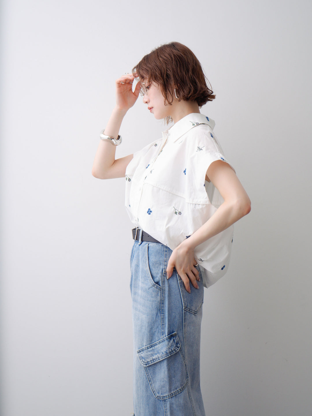 【預購】花朵刺繡燈籠無袖襯衫 / 折扣
