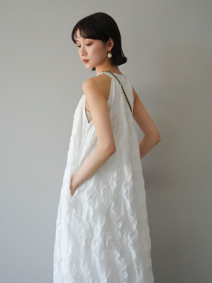 【預購】提花掛脖洋裝/白色