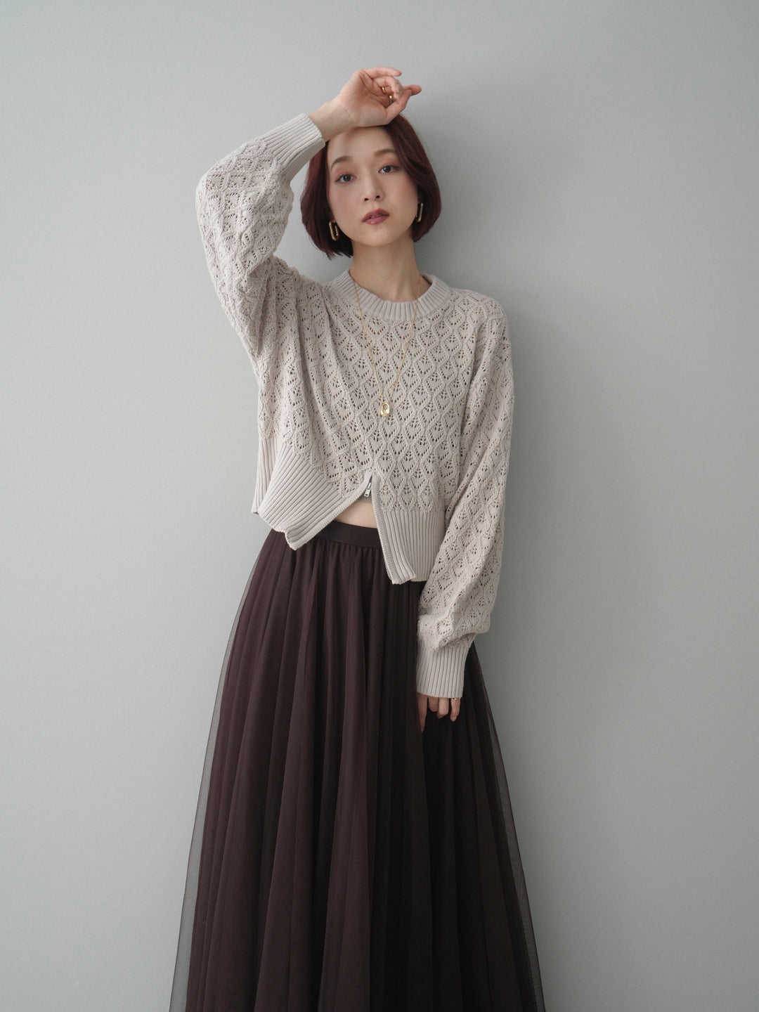 [予約]透かし編みフロントジップスリットニットプルオーバー/lightbeige