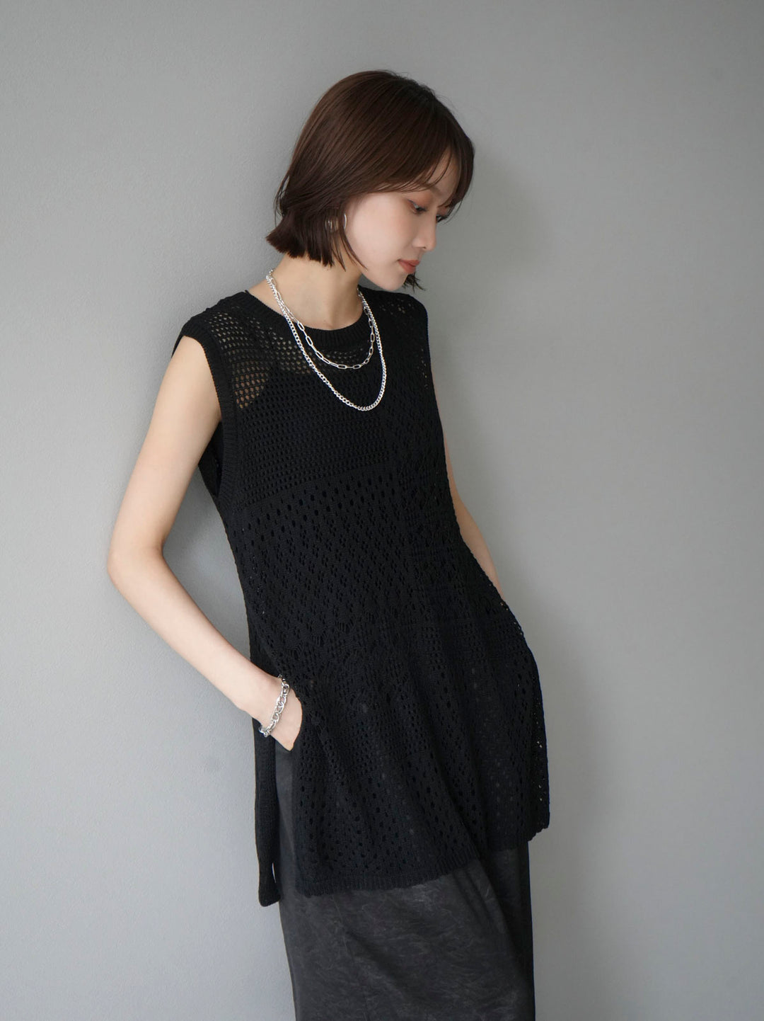 [Pre-order] Openwork side slit knit top/black