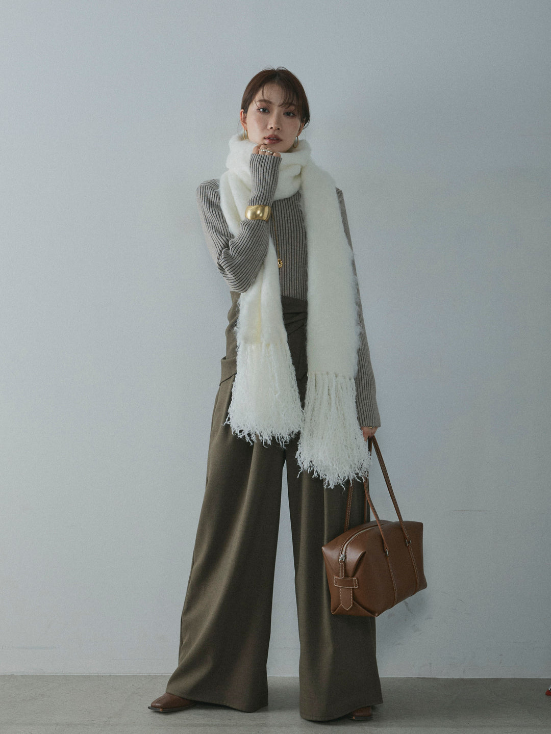 [予約]ブークレシャギーニットマフラー/off