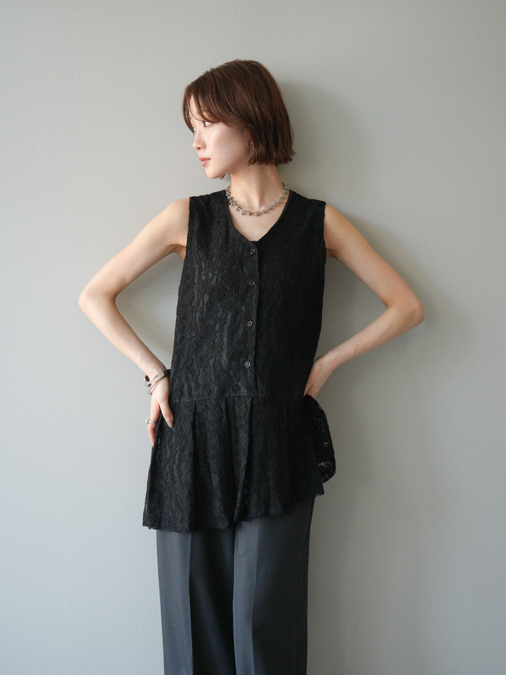[予約]アシンメトリーレースプリーツベスト/black