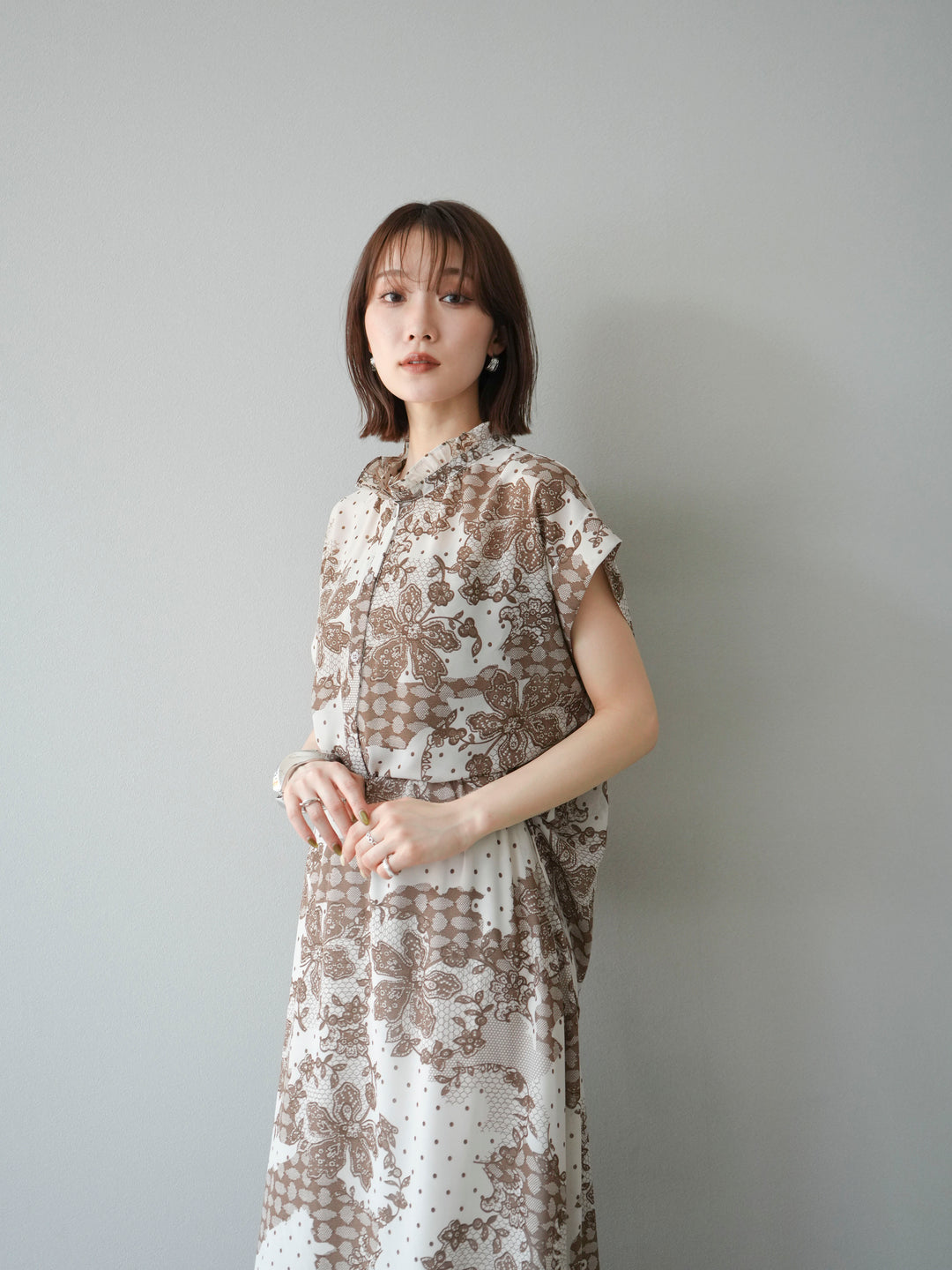 [SET] 花朵圖案法式袖襯衫 + 花朵圖案喇叭裙 (2 套)