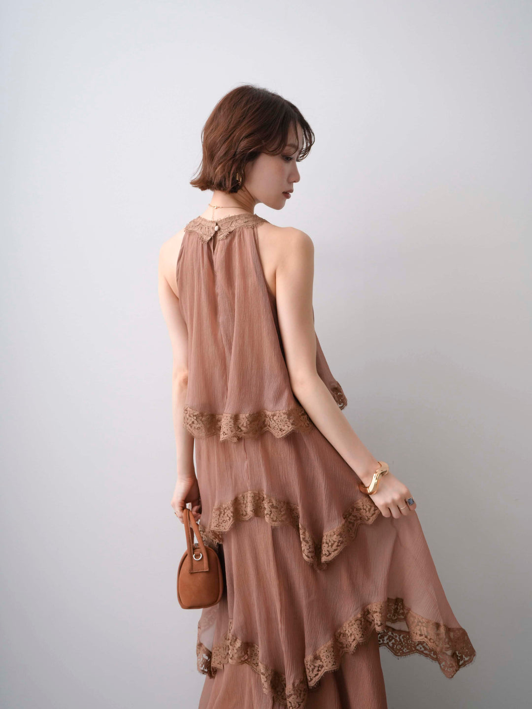 [予約]レースヘムティアードノースリドレス/brown