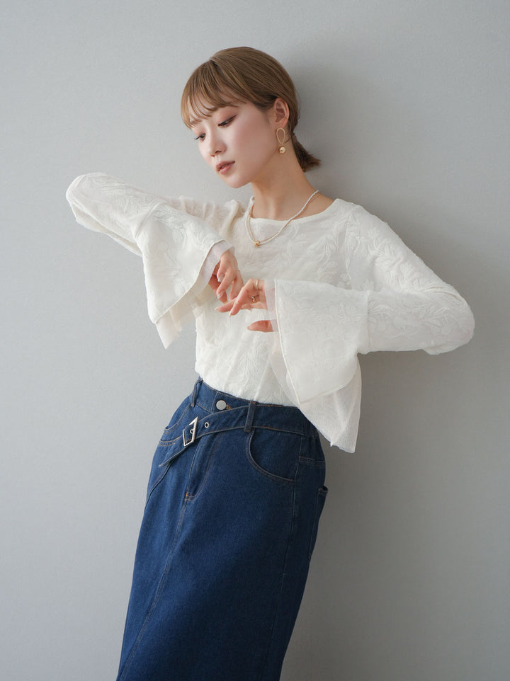 【預購】雙層紗布袖喇叭疊層提花上衣/象牙白