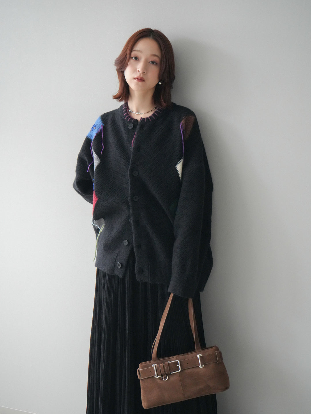 [SET]ハンドステッチアーガイルデザインニットカーディガン+裾レーススウェードプリーツマキシスカート(2set)