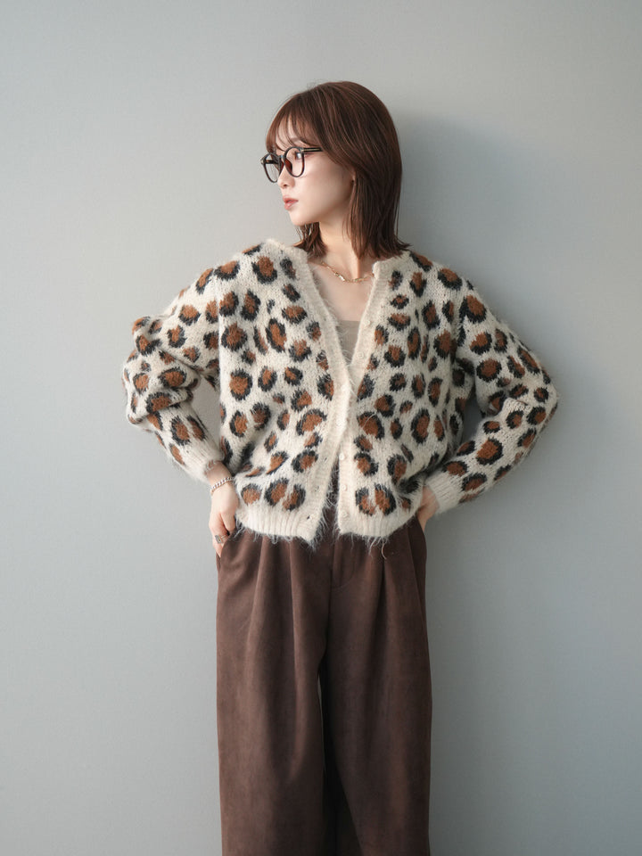 [SET]モヘアタッチレオパード柄ニットカーディガン+モチーフベルト付スエードタックワイドパンツ(2set)