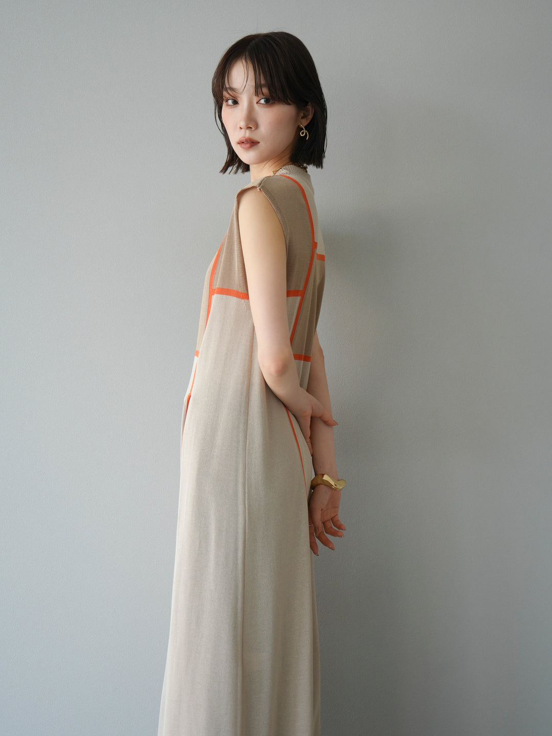 [SET] 配色開衩針織洋裝 + 波浪滾邊休閒褲 (2件套)