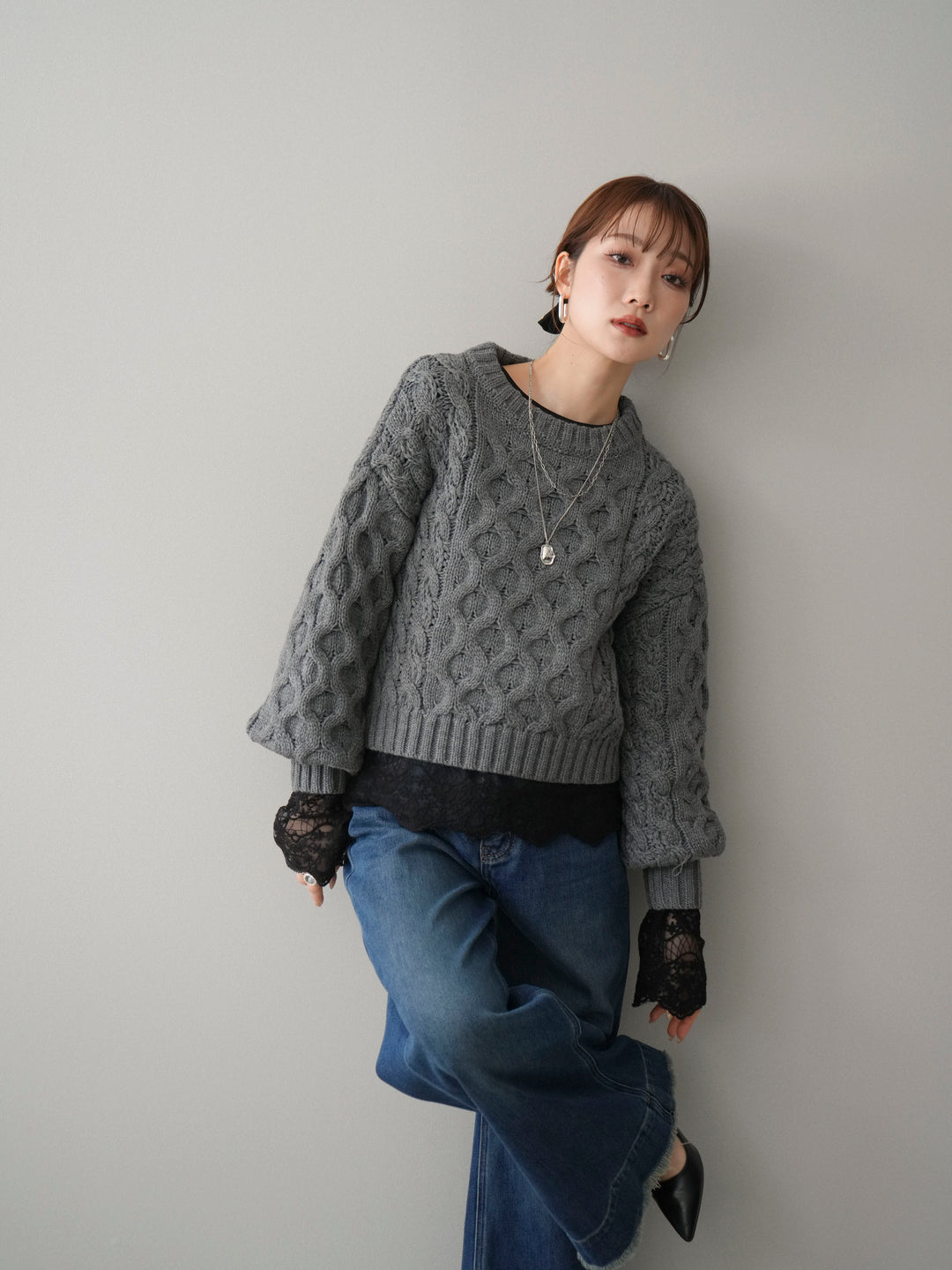 [SET]バルキーケーブルクロップドニットプルオーバー+チュールレーストップス+裏起毛裾フリンジワイドデニムパンツ(3set)