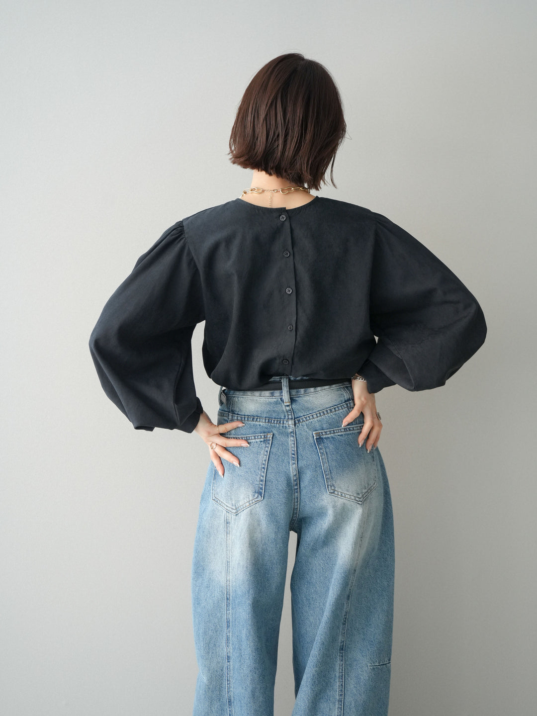 [予約]2WAYピーチスキンボリュームスリーブブラウス/black