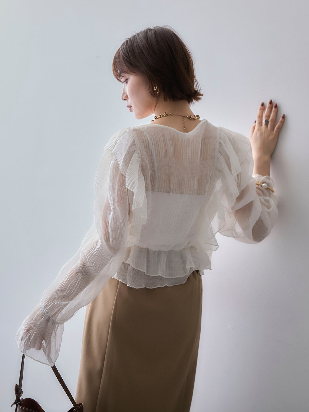 [SET]シアーフリルペプラムブラウス+クレープデシンフラップ付きストレートスカート(2set)