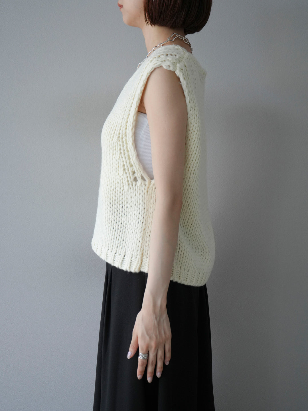 [予約]ロービングVネックショートニットベスト/アイボリー