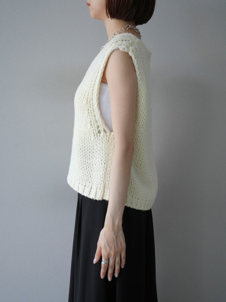 [予約]ロービングVネックショートニットベスト/アイボリー